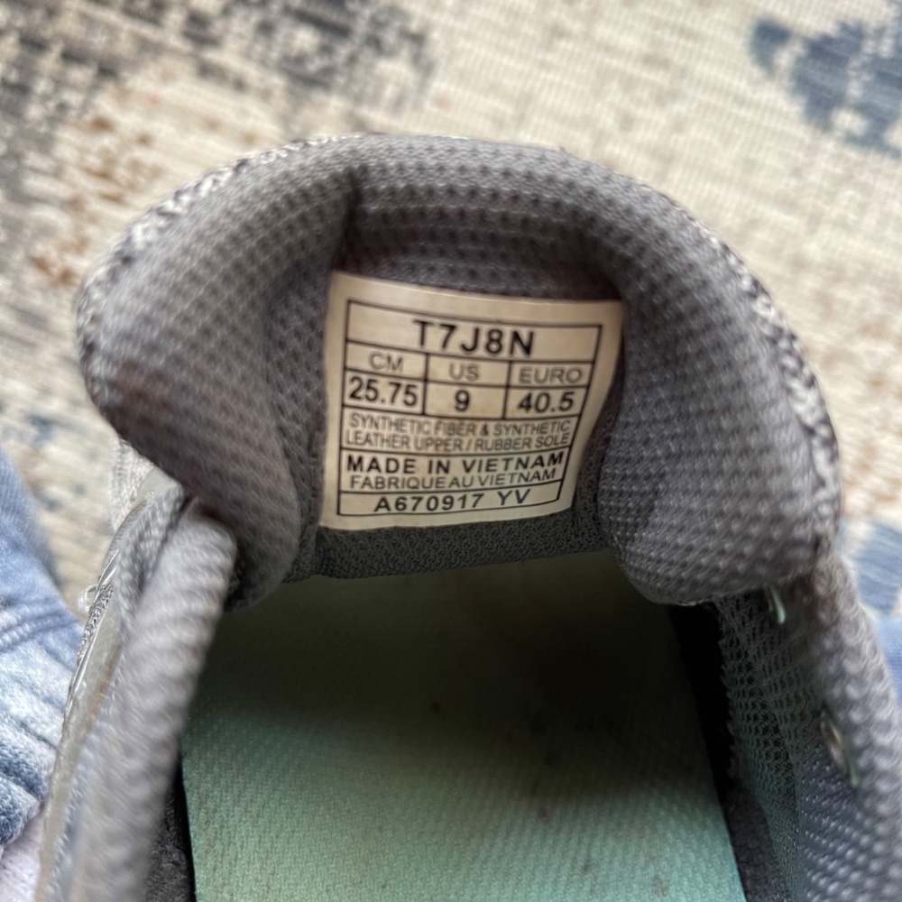 Asics - Picture 5 of 5